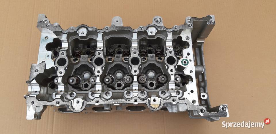 MERCEDES GŁOWICA CYLINDRÓW 20T 20 T 260920 R260