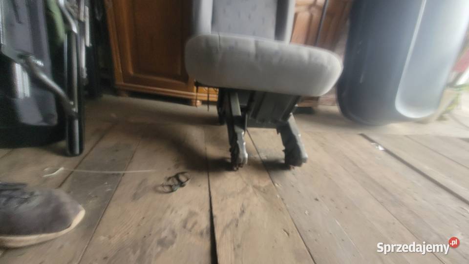 Sprzedam drugi i trzeci rzad foteli wolsvagen t5 Dąbrowa Górnicza sprzedam