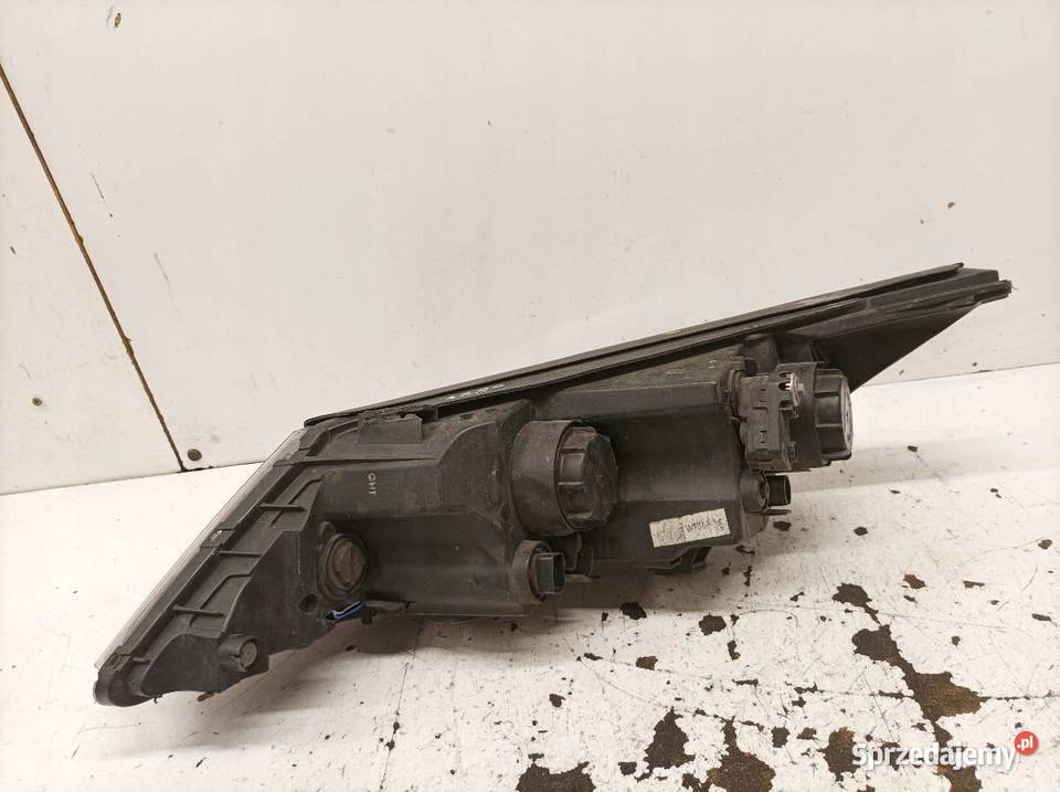 LAMPA PRZÓD PRAWA EUROPA SOCZEWKA USZKODZONA Kia