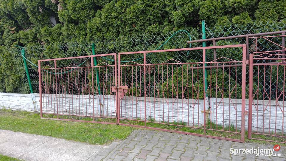 Brama wjazdowa Kazimierza Wielka