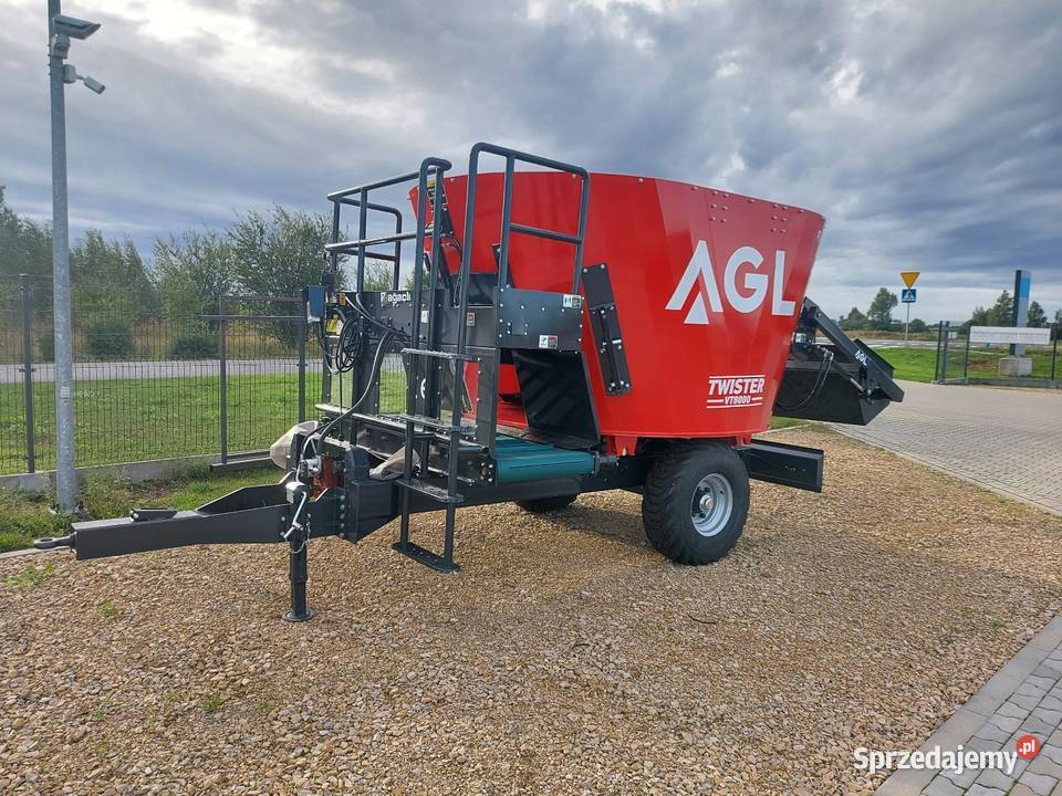 Wóz paszowy AGL Twister 8m3