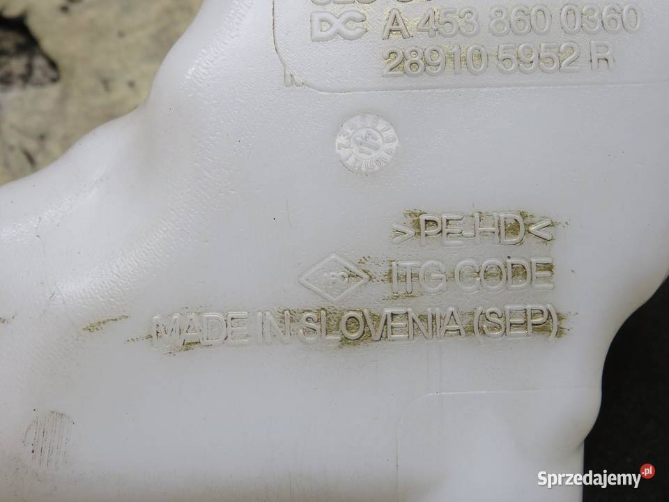 ZBIORNICZEK SPRYSKIWACZY TWINGO III 289103335R osobowe