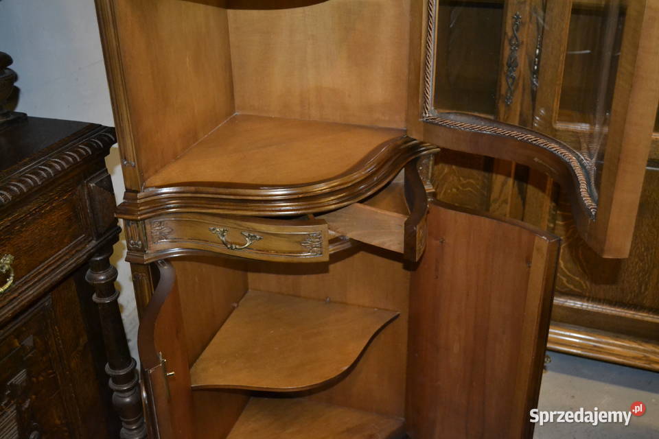 witryna narożna orzech