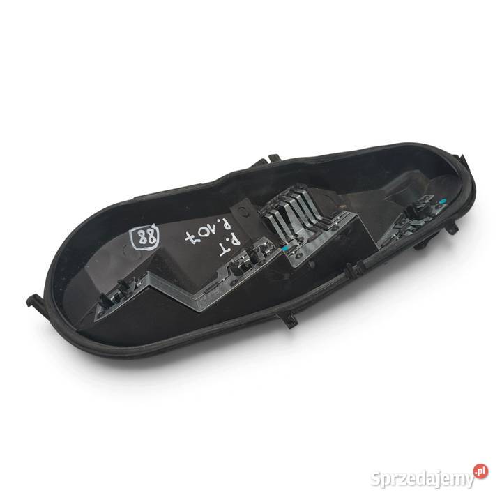 WKŁAD TYLNEJ LAMPY PRAWY Peugeot 107 Citroen C1