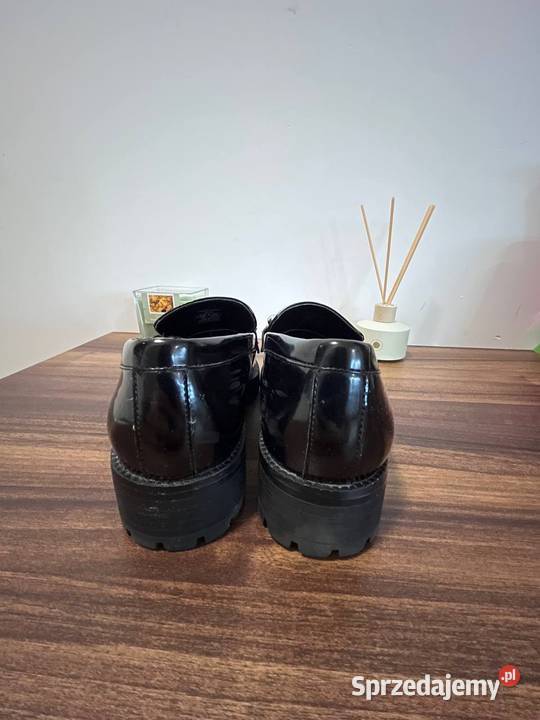 Damskie loafersy lakierowane Zara Balerinki Balerinki wielkopolskie