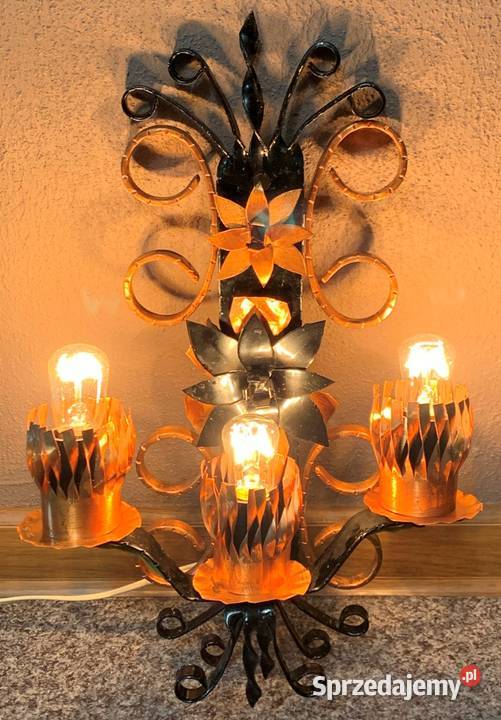 Unikatowa kuta lampa ścienna z miedzianymi Ustroń
