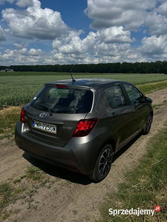 Toyota Yaris 13 benzyna kamera cofania klima Września
