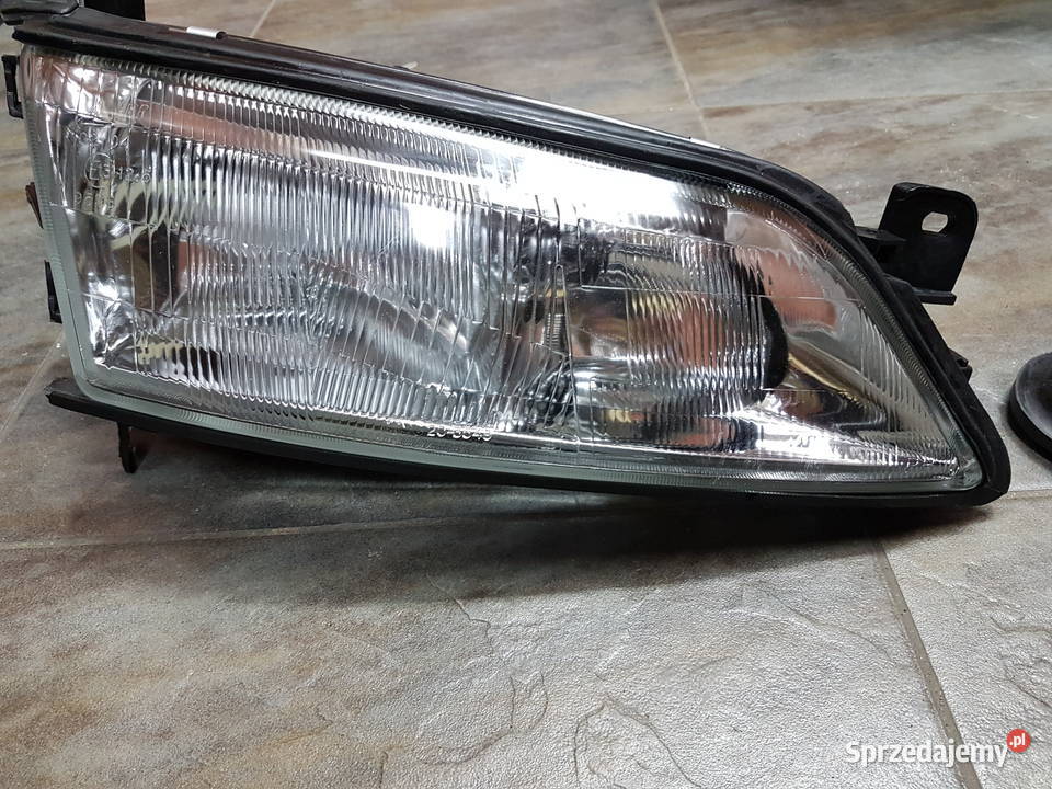 OPEL VECTRA B REFLEKTOR PRZOD LAMPA PRZOD LEWA lampy przednie Turek sprzedam
