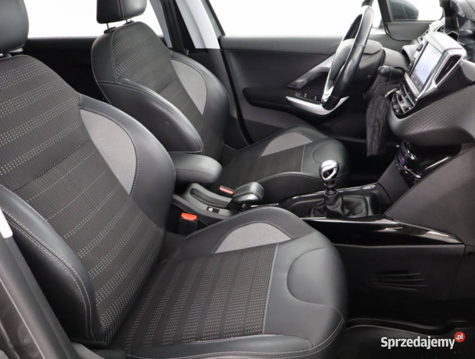 Peugeot 2008 12 PureTech Bielany Wrocławskie