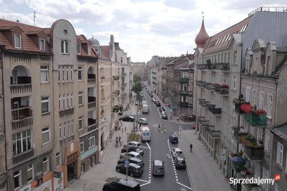 Klimatyczne 2 pok w kamienicy na skwerze cegła Poznań
