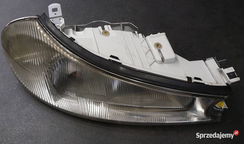 Lampa przednia prawa Ford Mondeo MK2 BOSCH Szklarska Poręba sprzedam