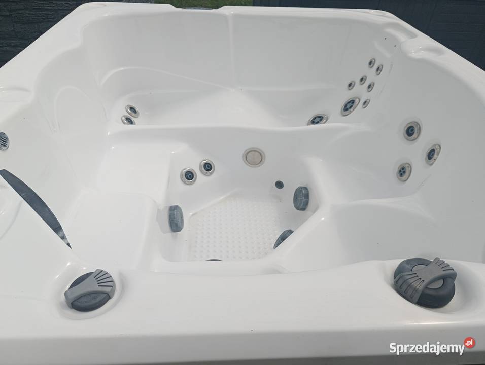 Jacuzzi ogrodowe całoroczne Balboa 210x215 Natalin