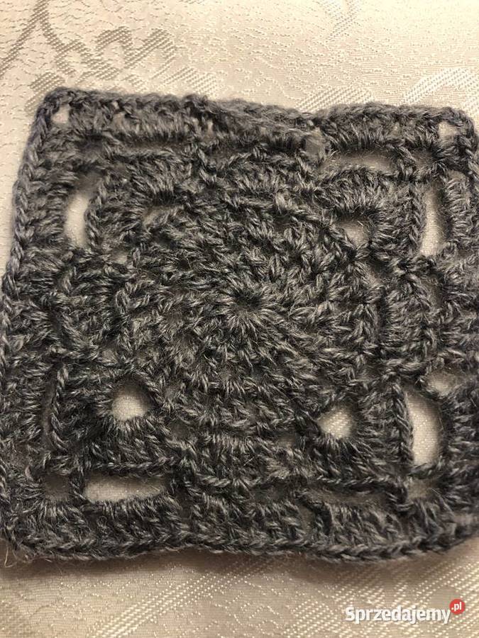 kwadraty Babuni na szydełku poduszki
