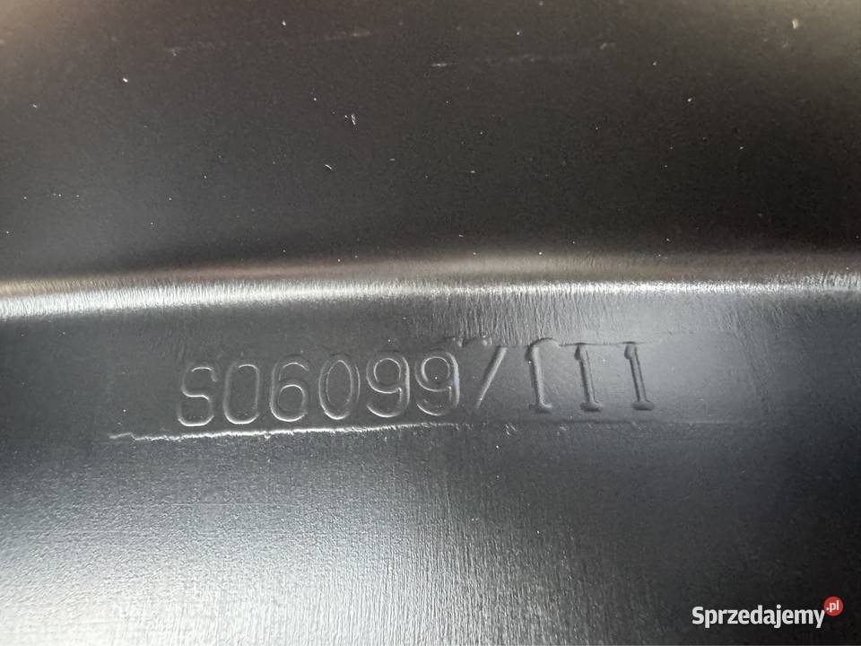 Listwa błotnika tył prawa rh Ford ranger V 5 Sieraków