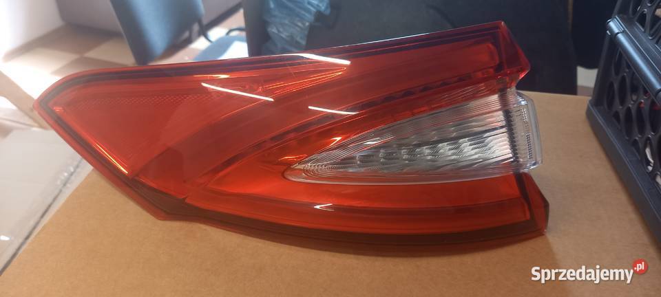 Lampa tylna Maserati Levante 2017 M161 Niedrzwica Duża