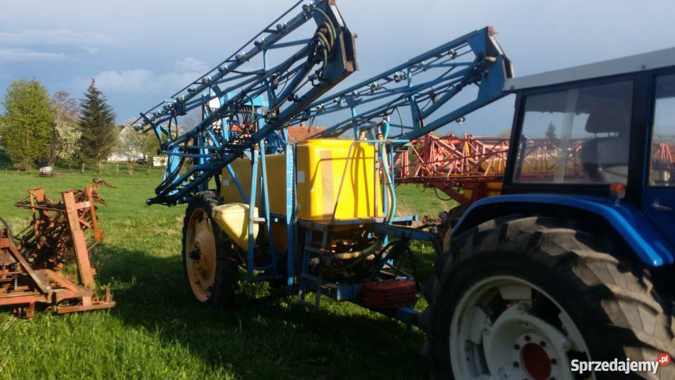 opryskiwacz Caruelle 24m 3000l pomorskie Dzierzgoń