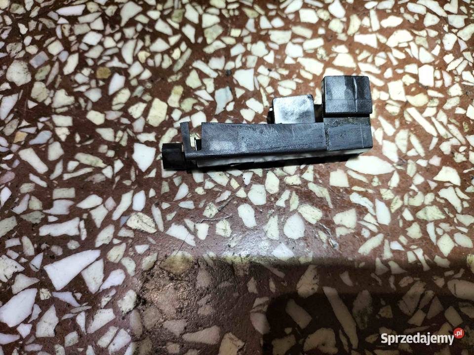 Prowadnica pióra wycieraczki przód BMW E46 Poręba sprzedam