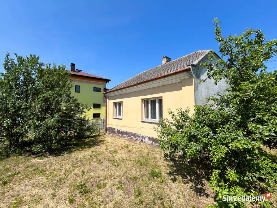 Dom 64m2 działki budowlane 1191m2 Ćmielów do remontu