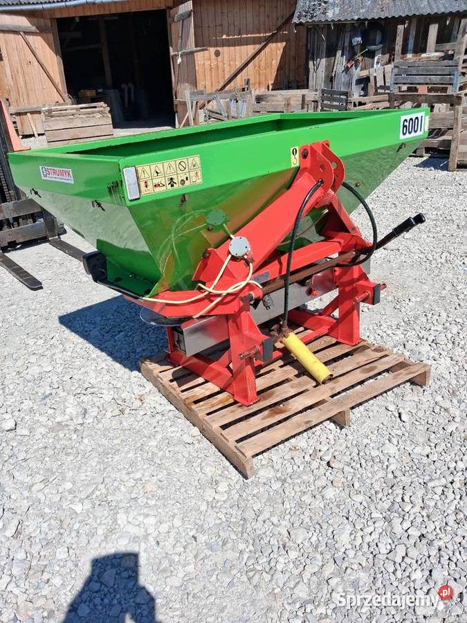 Rozsiewacz nawozu strumyk 600l nieuszkodzony