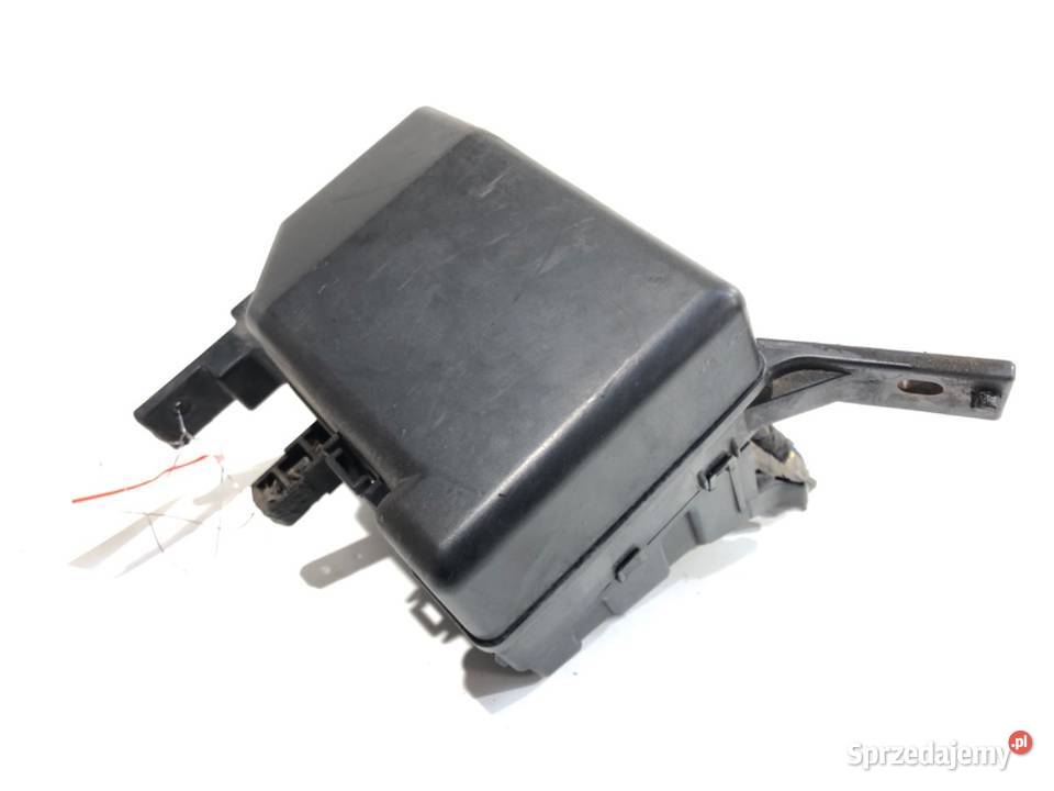 SKRZYNKA BEZPIECZNIKÓW SUZUKI SWIFT III