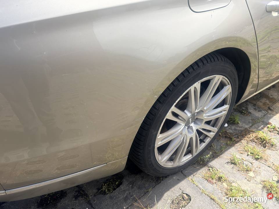 Sprzedam A8 30tdi uszkodzone na zdjęciach A8 sprzedam