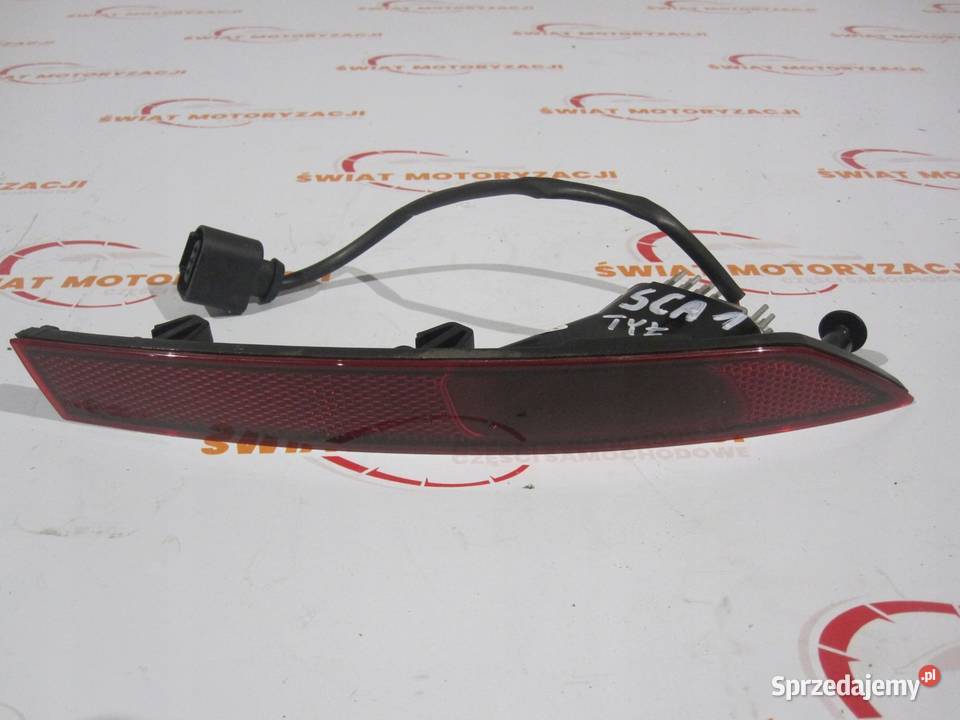 SKODA SCALA 24r lampa zderzaka tył 657945702