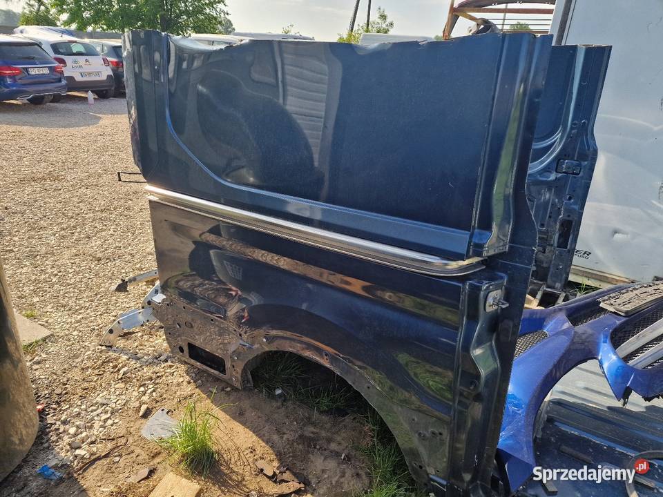 Ćwiartkabłotnik tył Transit mk8 L2H2 Łódź