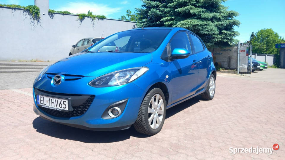 Mazda 2 Mazda 2 14 75 bogata wersja pełen serwis 1349cm3 2 Łódź