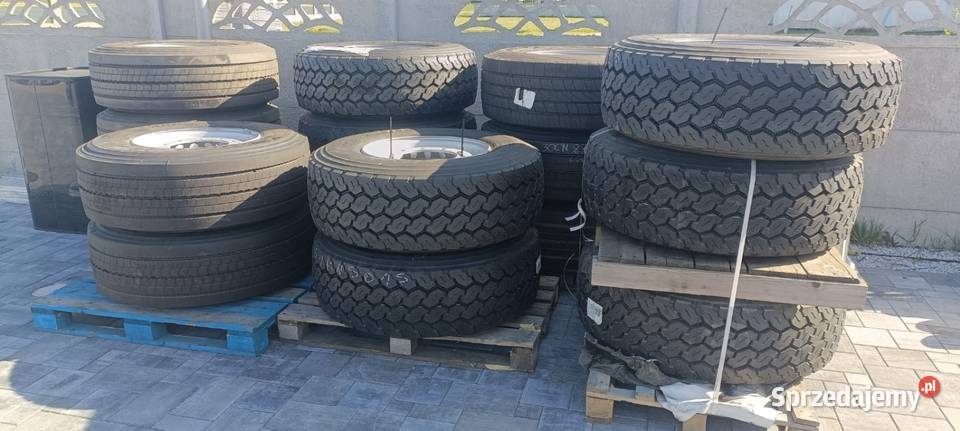 Opony Bridgestone 38565 R225 NOWE kompletne z Kielce sprzedam