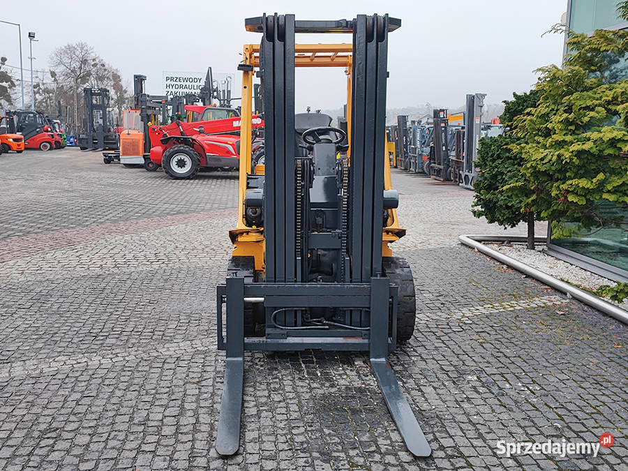 Wózek widłowy TCM U1D2A20LH LPG 2 tony triplex