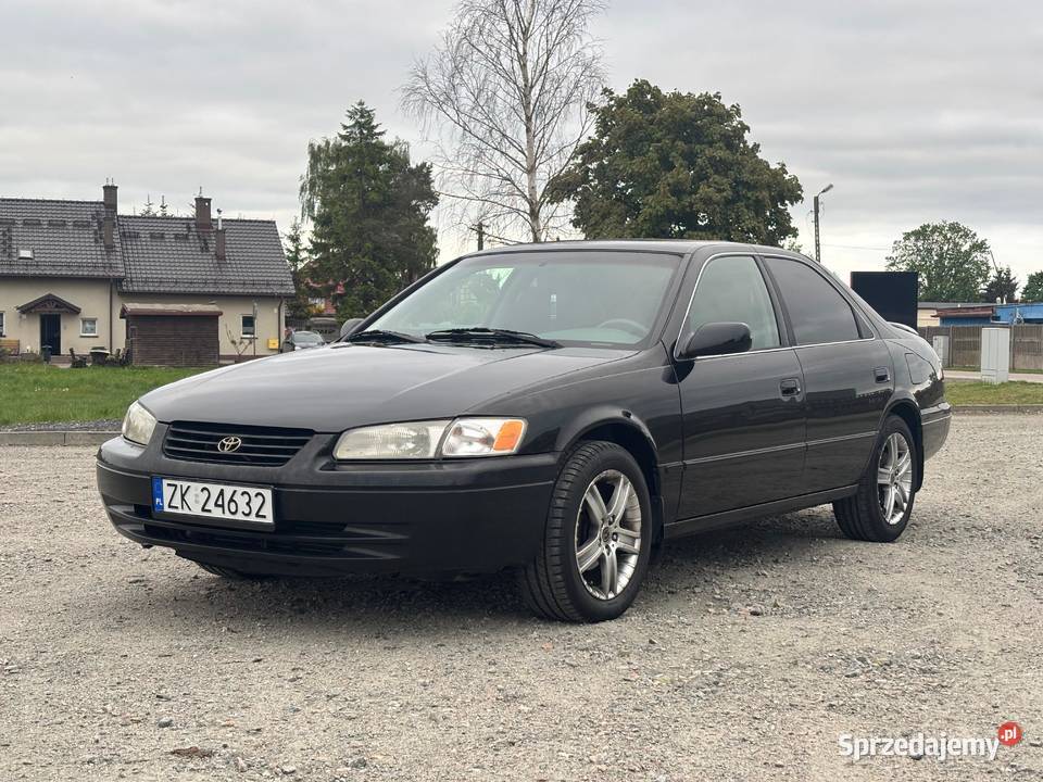 Toyota Camry 1997 22 benz BEZ RDZY YOUNGTIMER Koszalin