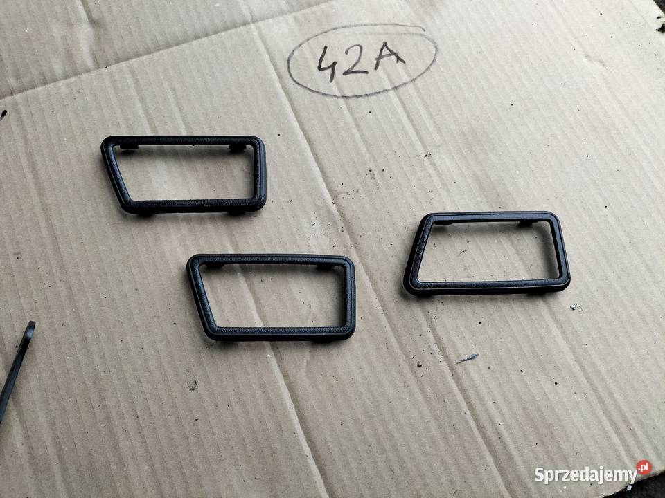 GOLF II 2 JETTA 2 4D WEWNĘTRZNA OSŁONA RĄCZKI Kamień-Kolonia