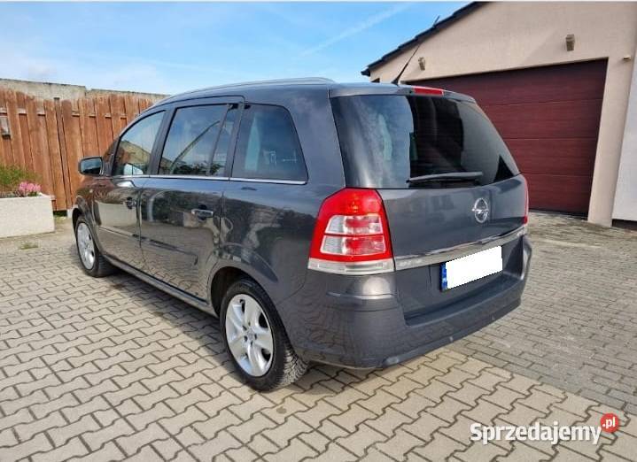Opel Zafira 17 CDTI 2014r 7osobowa Rok produkcji 2014 Zafira Luboń