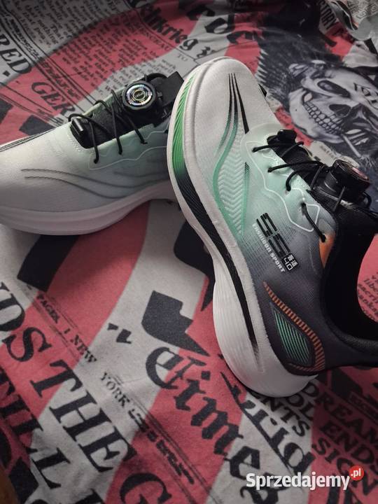 buty sportowe ultra lekkie zapięcia BOA damskie