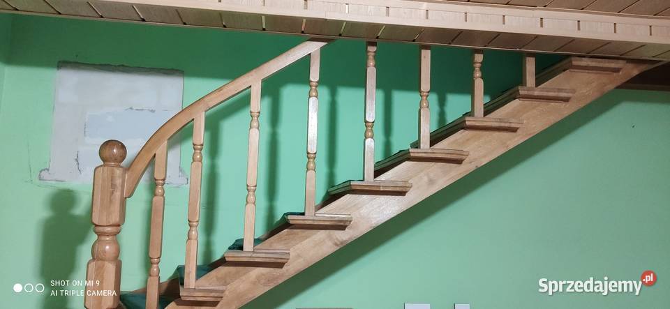 Schody dębowe zabiegowe lakierowane Pszczyna sprzedam