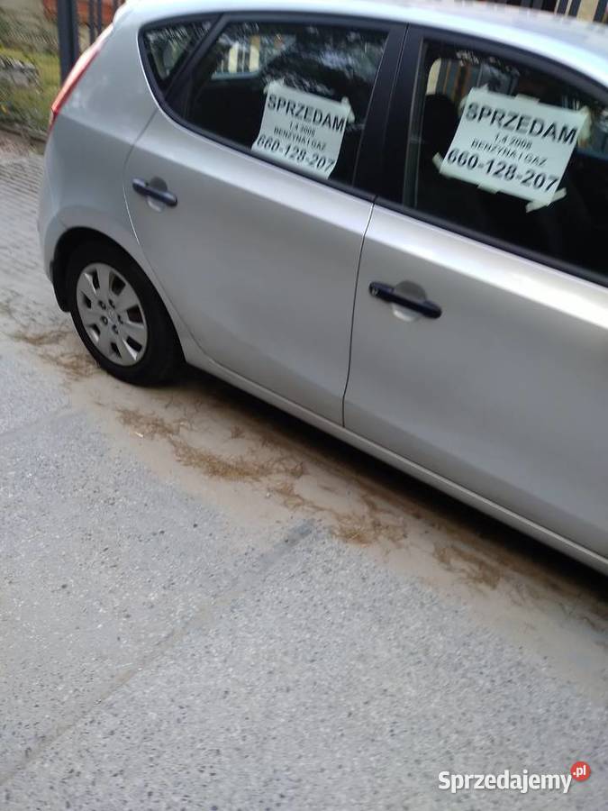 Hyundai i30 14 2008 300000km