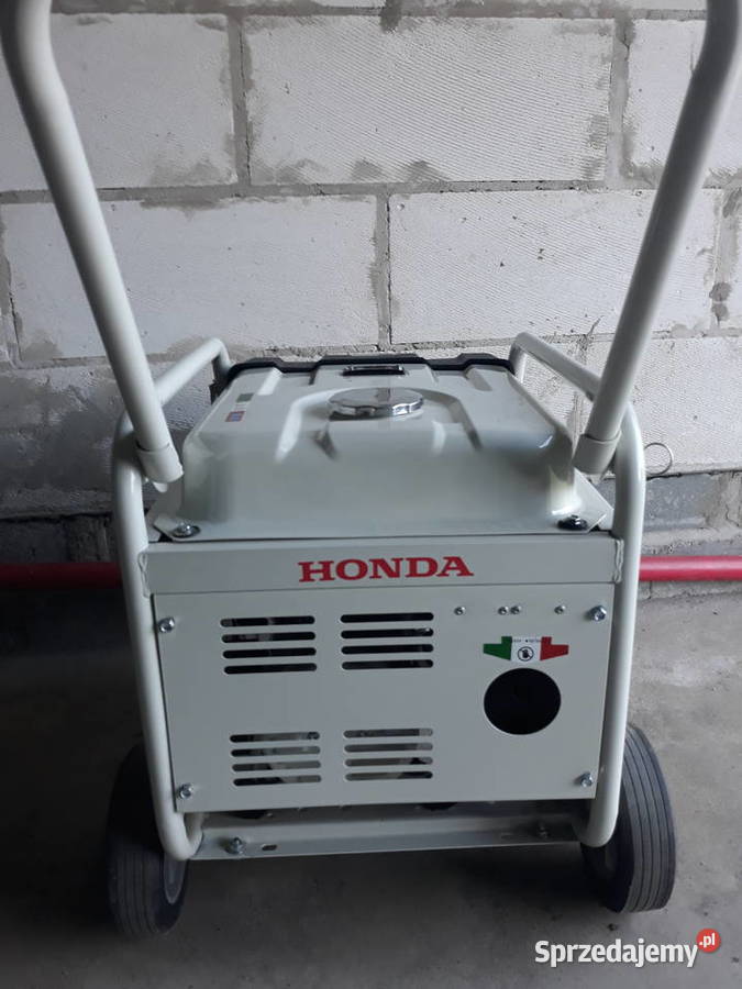 Agregat prądotwórczy Honda FI EU 70 is Ciechanowiec