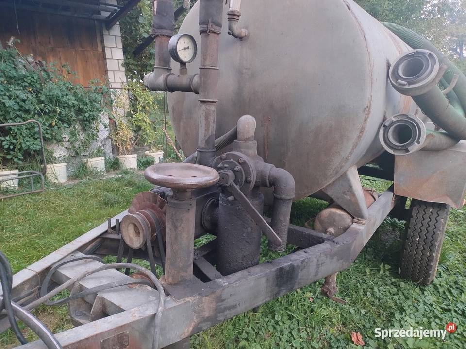 Beczkowóz uszkodzony Nawożenie Sietesz