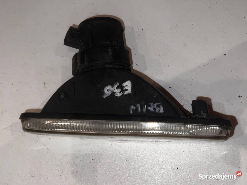 halogen prawy bmw e36 Lampy przeciwmgielne Lampy przeciwmgielne Ostrów Wielkopolski