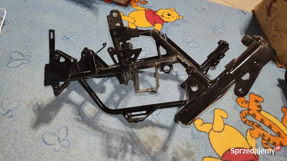 Stelaż przedniej czaszy Honda FES 125 SWing Części i akcesoria motocyklowe Księżyno