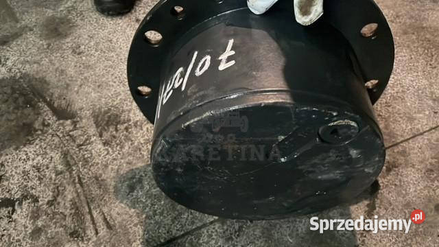 Claas Axion zwolnica zwrotnica Piasta most