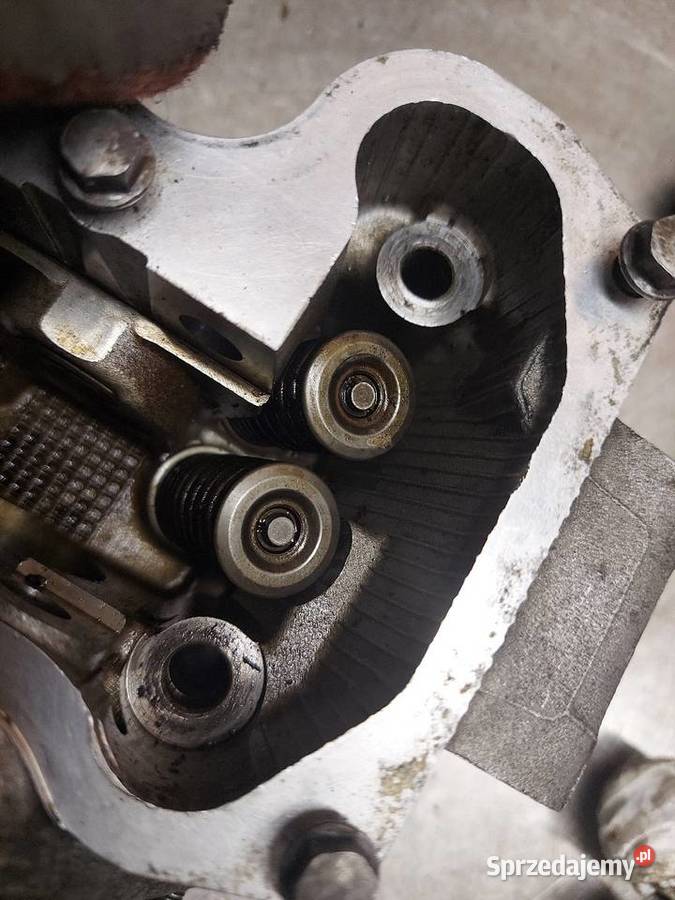 Yamaha YZF 125 głowica zawory zawór korpus dolnośląskie Jelenia Góra