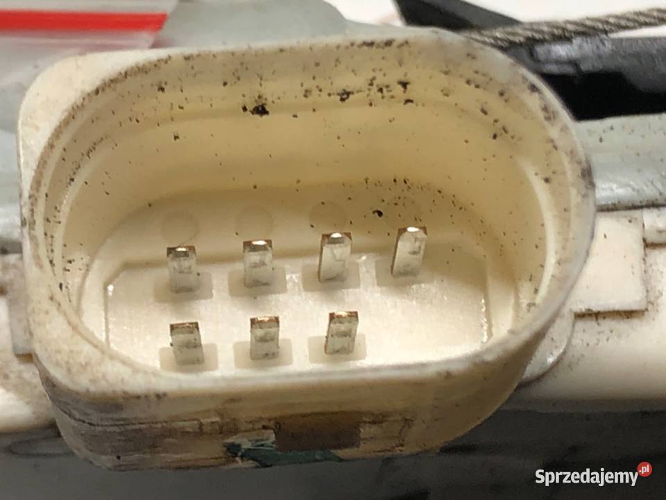 ZAMEK DRZWI PRAWY PRZÓD AUDI A6 C6 Kombi 0411