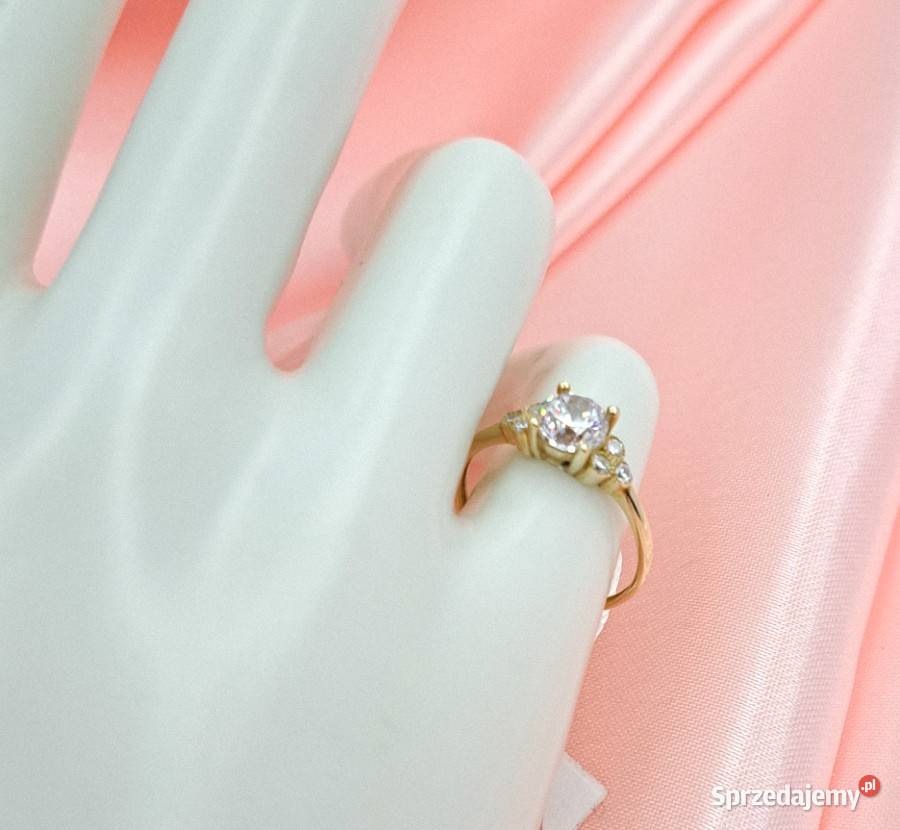 Pierścionek r12 Złoty pr333 z kamieniami Z384 wielkopolskie