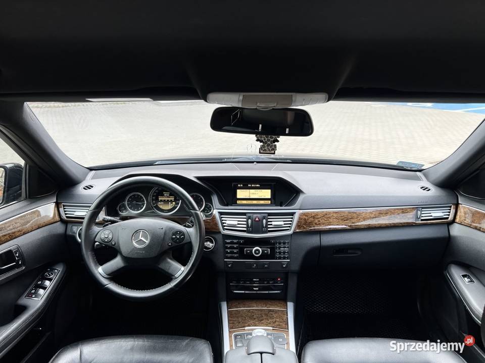 Mercedes E220d 2013r 22 Bluetec 170 7G tronic Zarejestrowany w Polsce