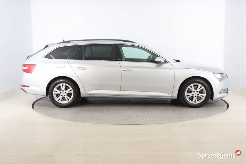 Skoda Superb 20 TDI przyciemniane szyby