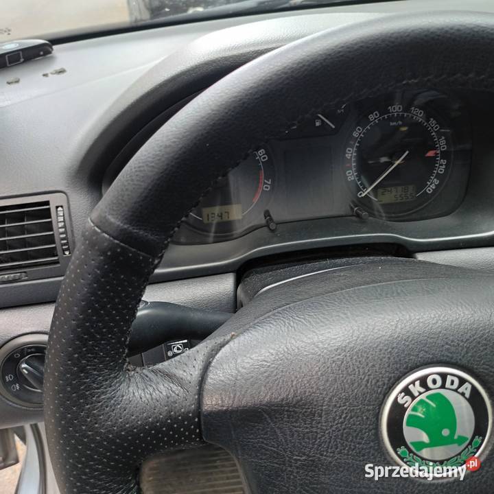 Sprzedam skoda octavia 16 gaz centralny zamek Kęty