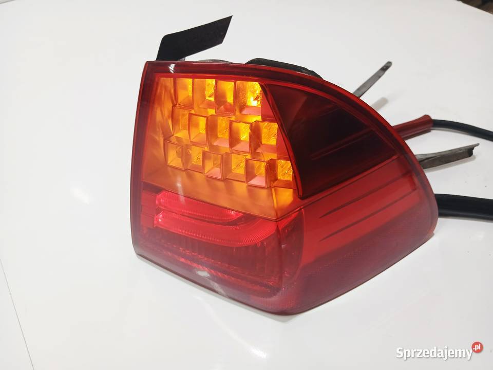 LAMPA PRAWA TYLNA BMW E91 LIFT 4871738 Strzyżewice sprzedam