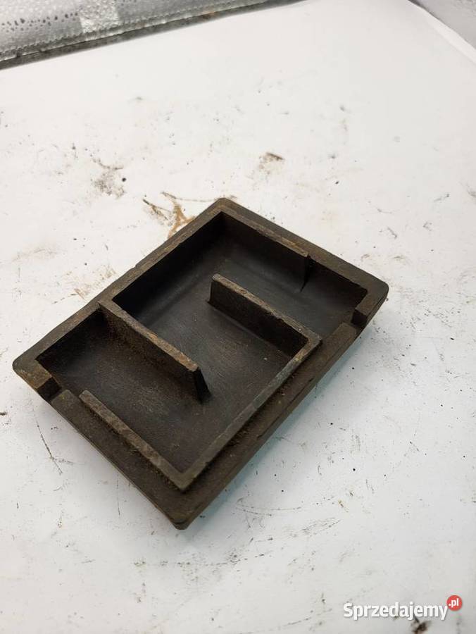 POKRYWA AKUMULATORA Rybnik