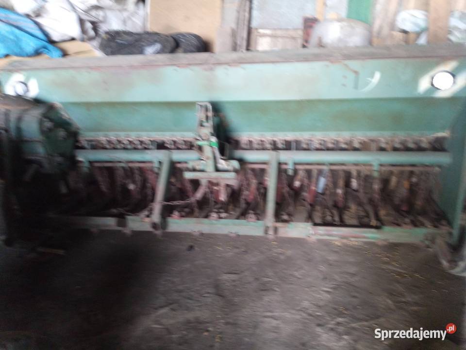 Siewnik nieuszkodzony